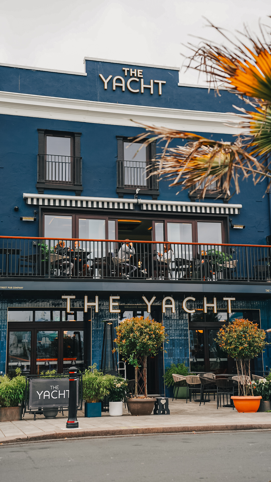 The Yacth -15 East Street Pub Co Newton Abbot origins
